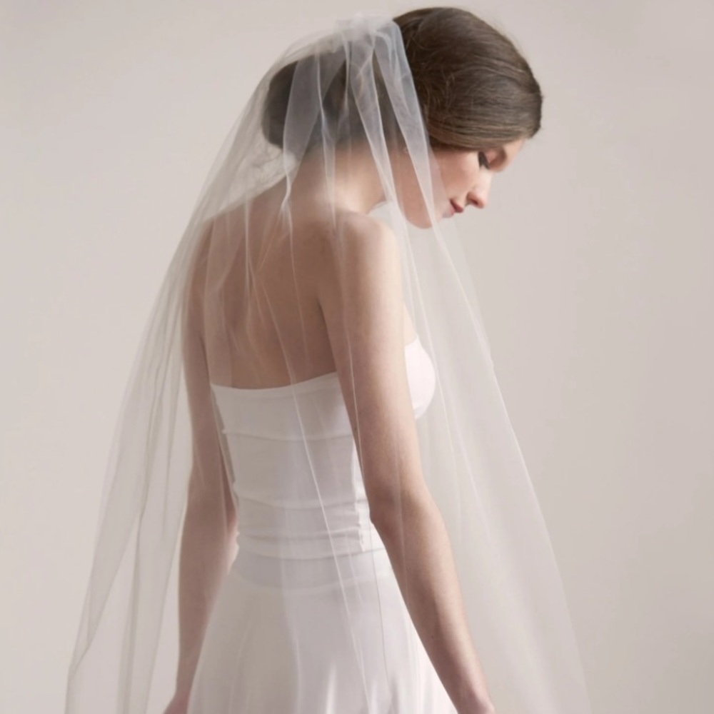 DarethColburnDesigns sheer veil floor length